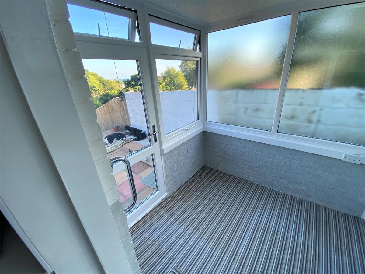 Apartamento Luxury Suntrap In Private Complex St Leonards Hastings Exterior foto